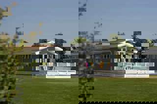 Blue Grey Holiday Home (1)