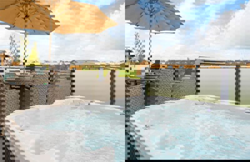Cedar Tub(1).Png 750X487