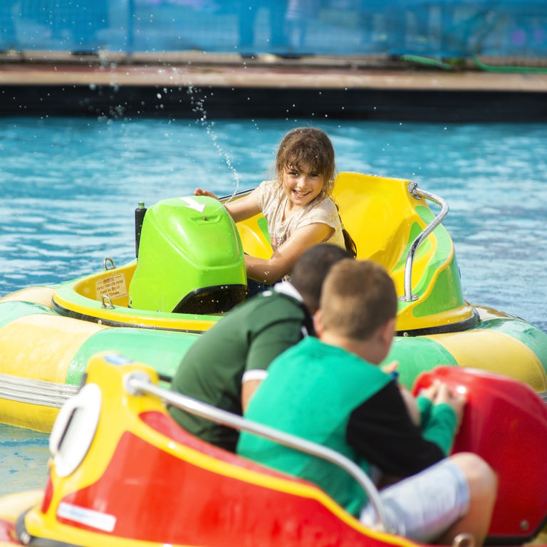 Outdoor Rides & Attractions | Crealy Theme Park & Resort